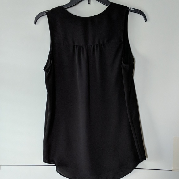 Apt 9 black v-neck sleeveless blouse - Picture 7 of 8